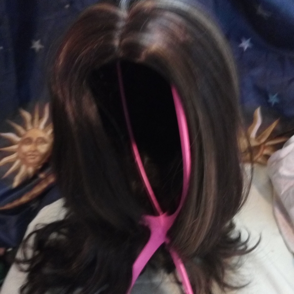 20" SYNTHETIC DARK BROWN LOOSE WAVES WIG - Picture 4 of 8